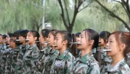 爆料军训教官犯法吗视频,视频曝光引发社会关注  第2张